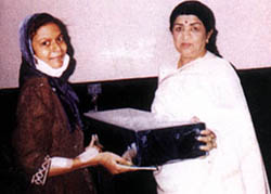 Madhulika with Lataji